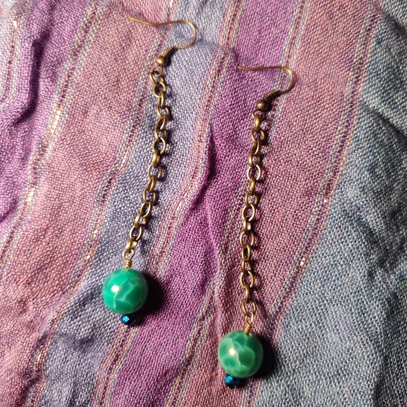 Agate Gemstone Bead with Sparkly Bead Dangly Earrings - Picture 6 of 9